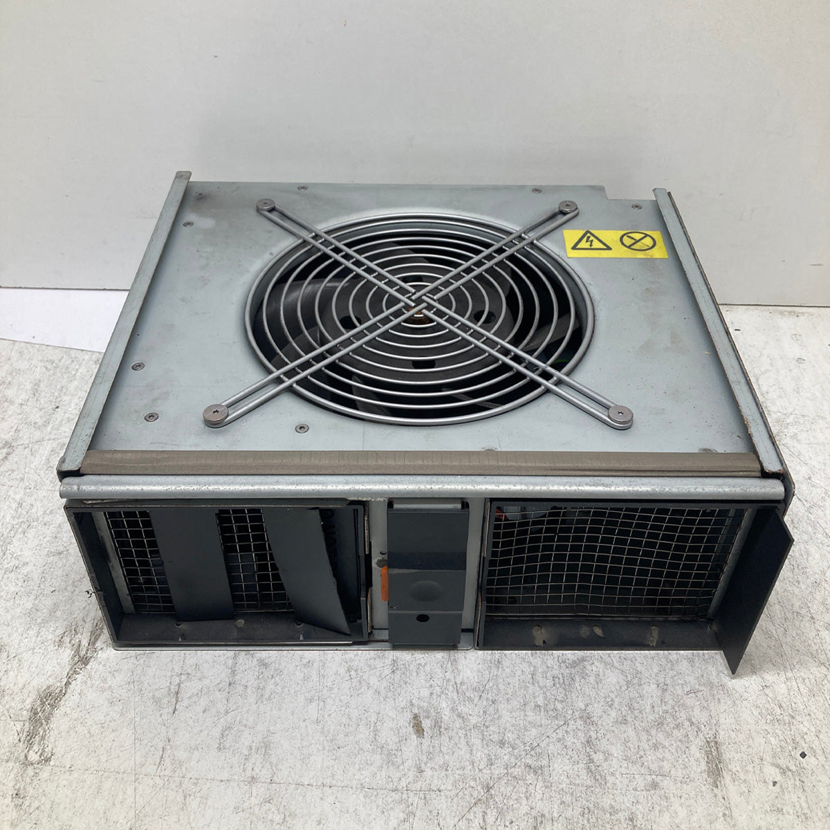 IBM Advanced Blower H SeriesBladeCenter 68Y8202 68Y8331 PN:68Y8205 2nd :68Y8205: Alt () Other //