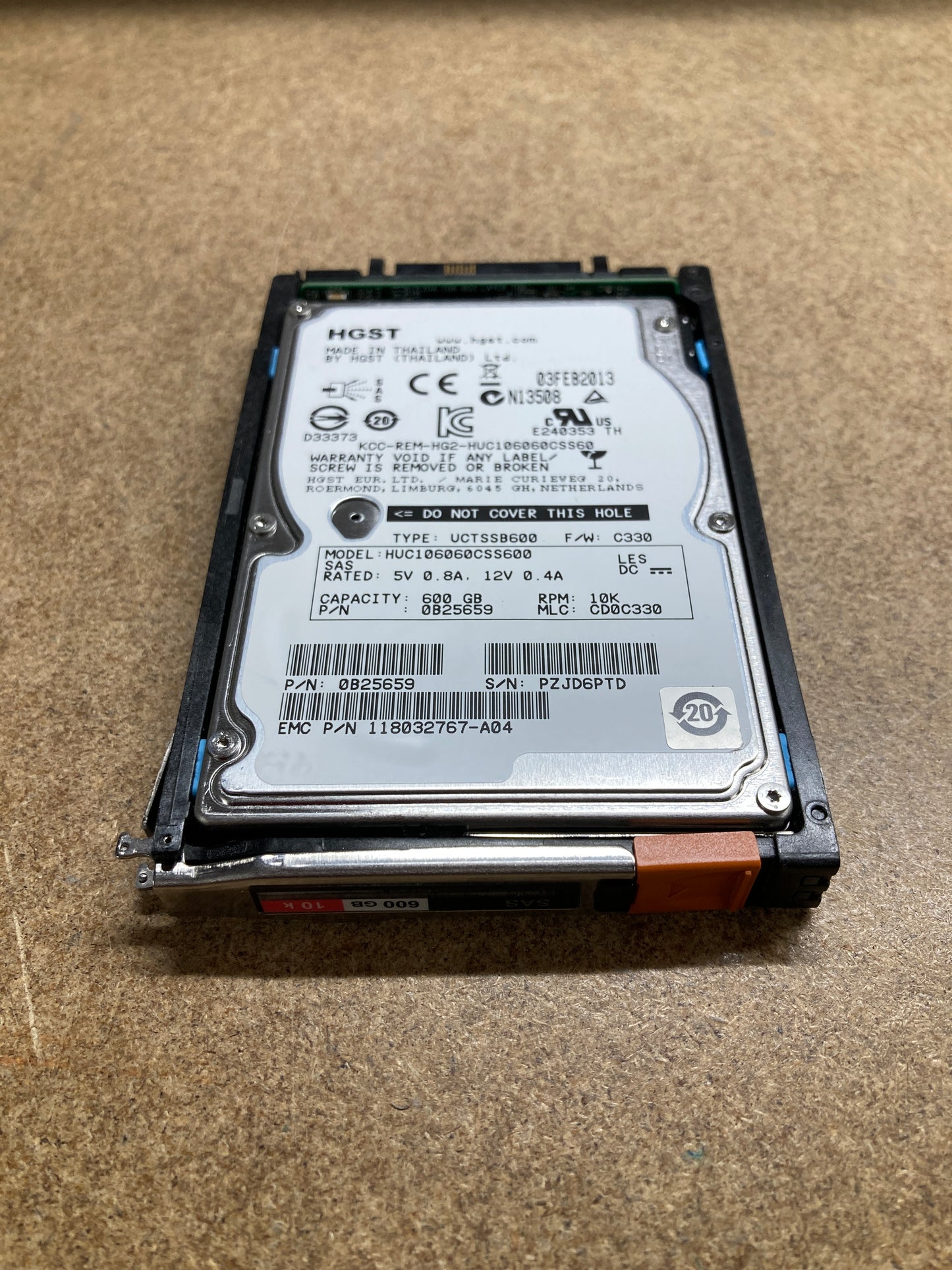 EMC 005049250 HARD DRIVE 600GB 2.5'' 10K SAS 6GBS SFF WITH TRAY FOR VNX 2nd :: Alt ( V3-2S10-600) Other //.