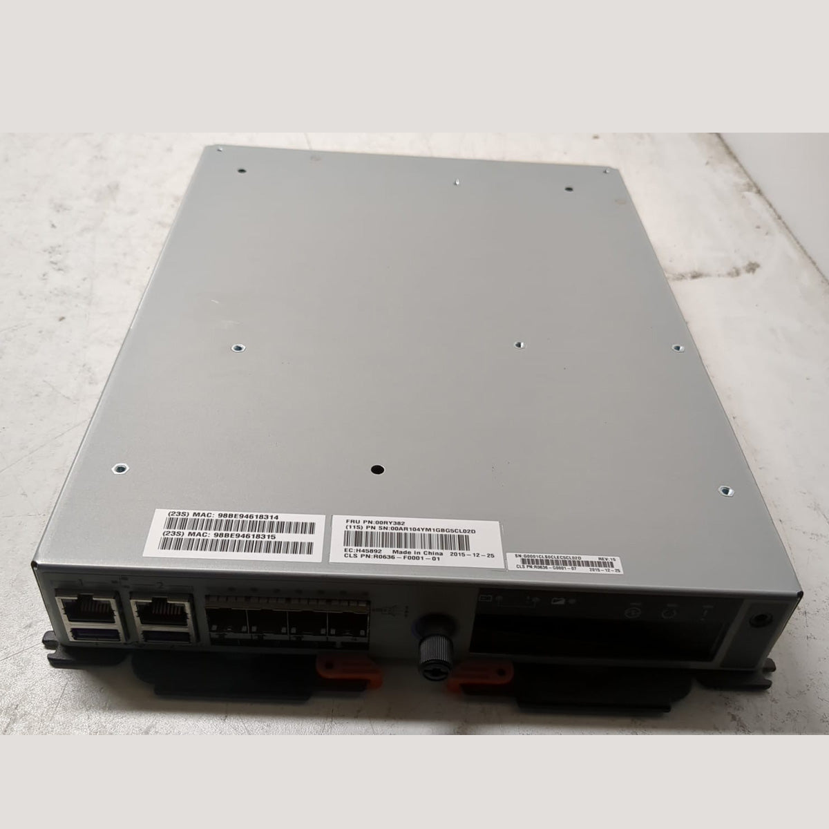 IBM 00RY382 2072-24C 2072-12C Storwize V3700 Node Controller 2nd :: Alt ( 00AR108 ) Other //