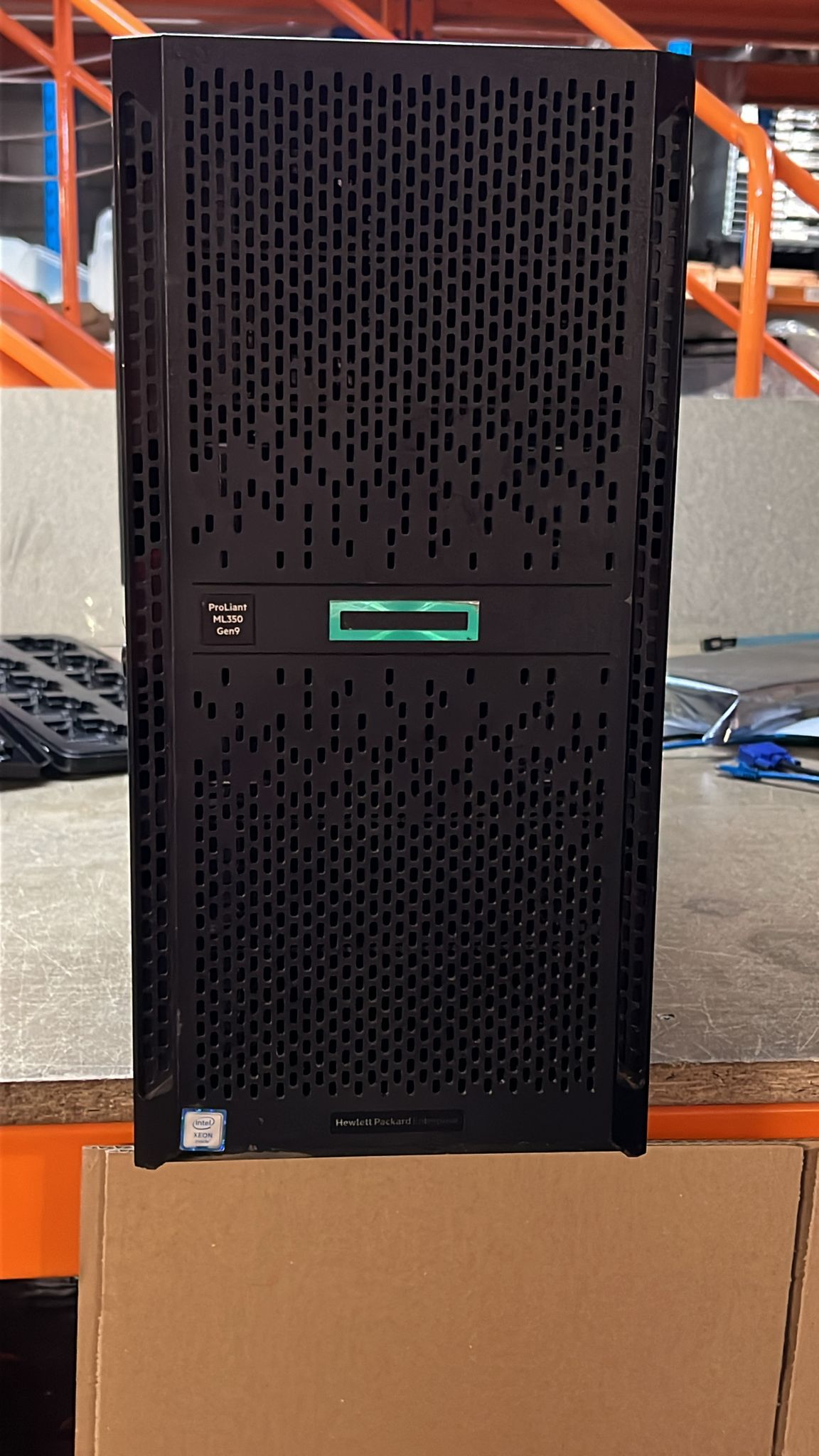 HP ML350 Gen9 SERVER 765820-371 2nd :: Alt () Other //