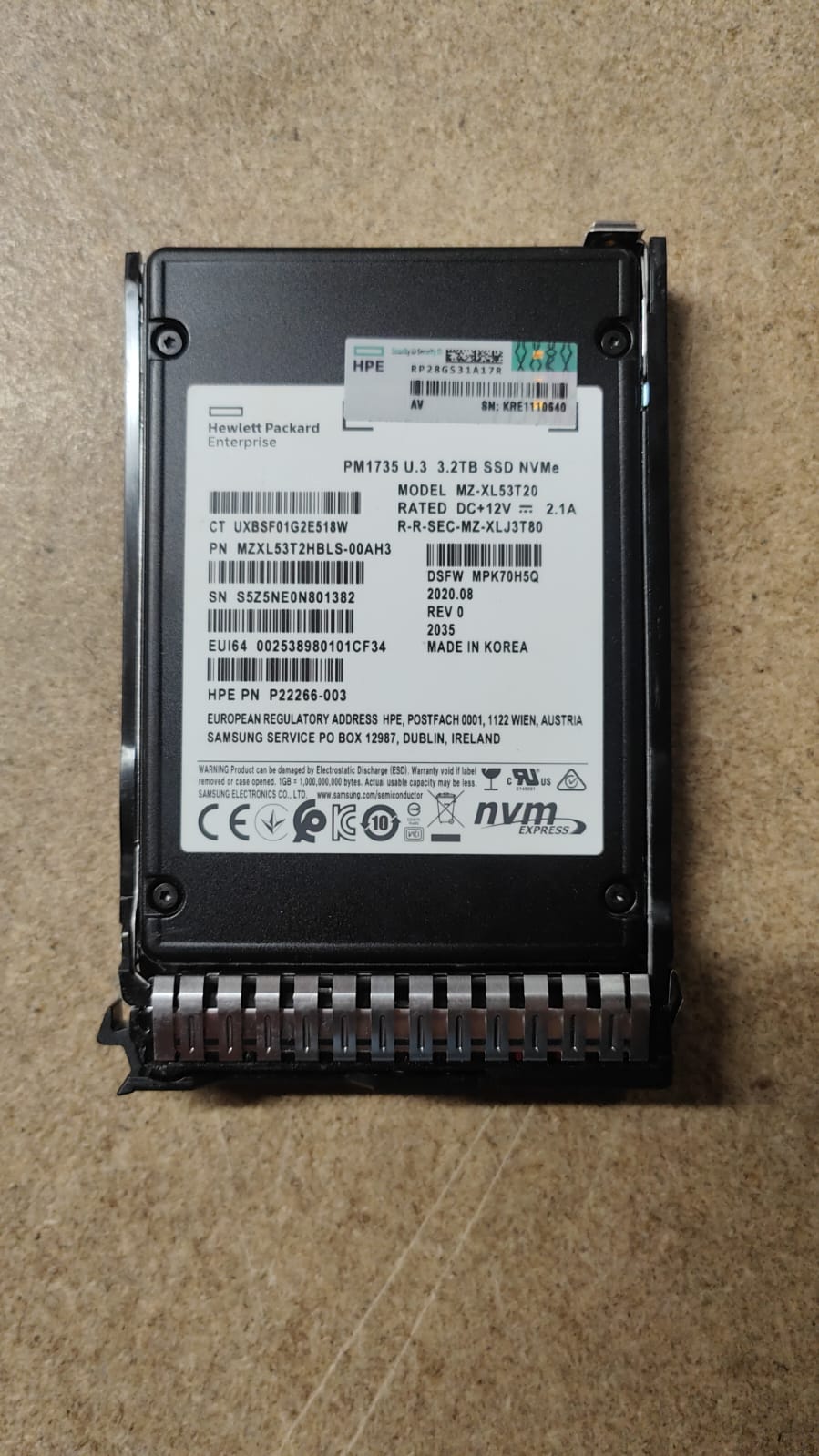 HPE P22270-B21 NVMe 2.5" 3.2TB SSD SAS G9-G10 Hard Drive PM1735 2nd :: Alt () Other /P22266-003 MZXL53T2HBLS-00AH3 P26415 /