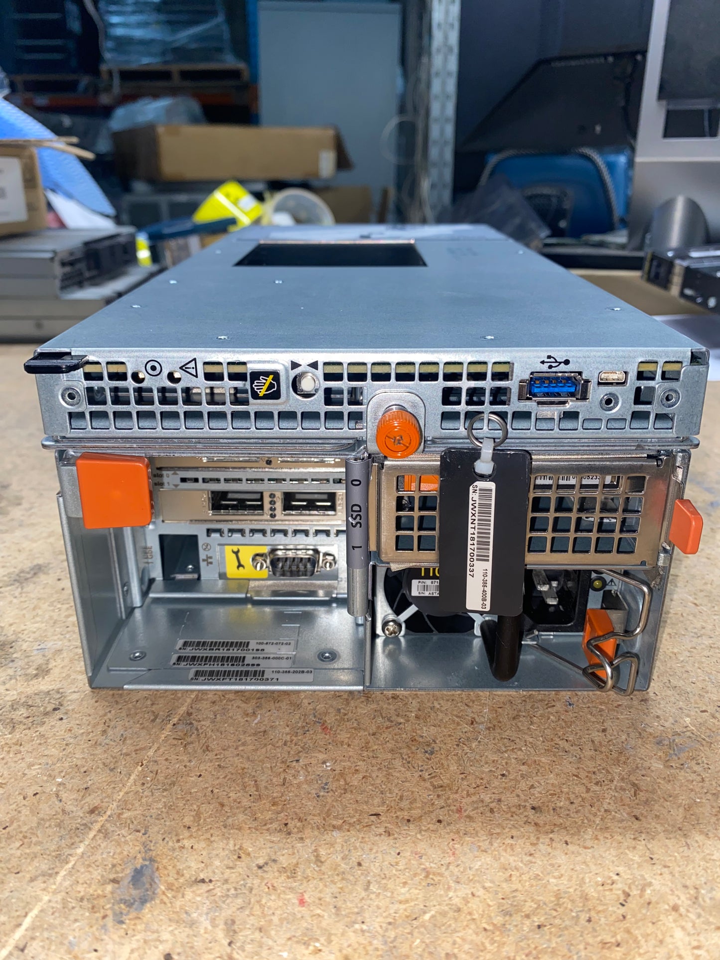 INFINITY HIGH COMPUTE / CONTROLLER (128GB) for H500 Isiilon 2nd :: Alt () Other /Inc: 2x105-000-492-00 + 303-386-000C-01 + 110-385-202B-03/