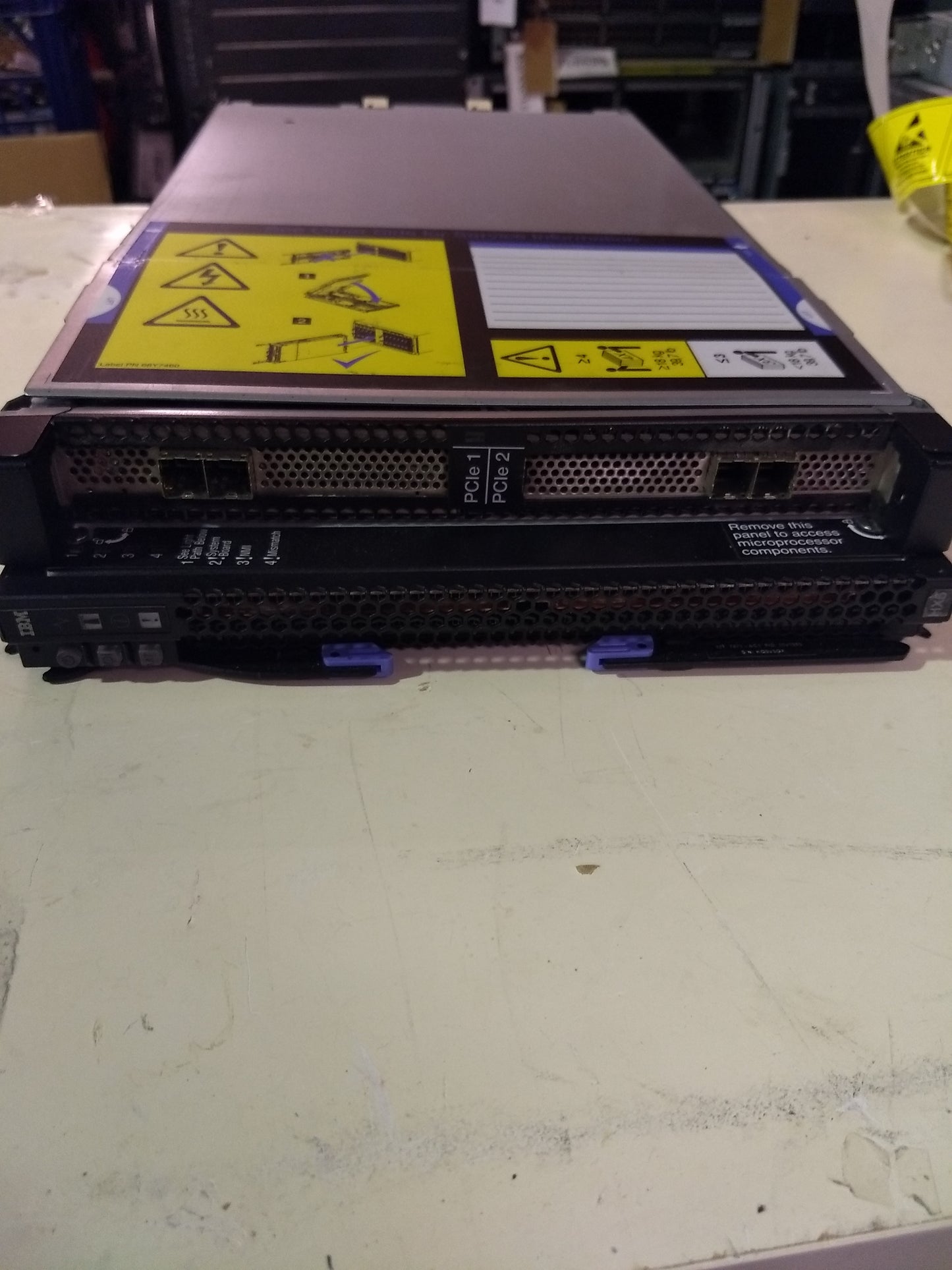 7873-AC1 IBM HX5 Blade Server with MAX5 PCIe Expansion 2x Xeon E7-2830 8C 2.13GHz CPUs No RAM 2nd :7873-AC1: Alt ( ) Other /