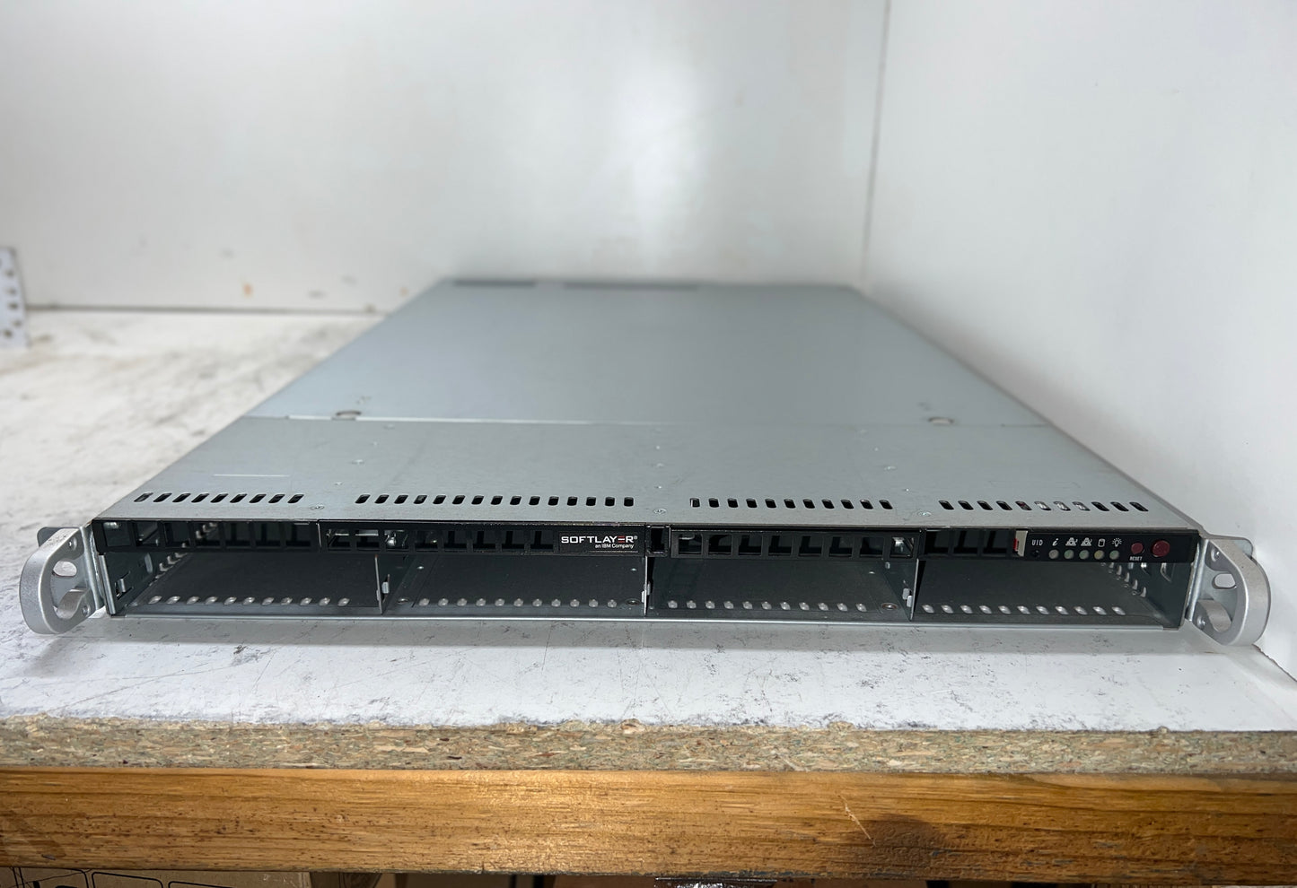 SuperMicro 1U CTO E5-V2 Processor support M/brd X9DRi-LN4F+ 4x 3.5 disk bays 1U Rackmount Server SMCH04-1U-4x3.5-E5-V2 2nd :: Alt () Other /CSE-815TQ/