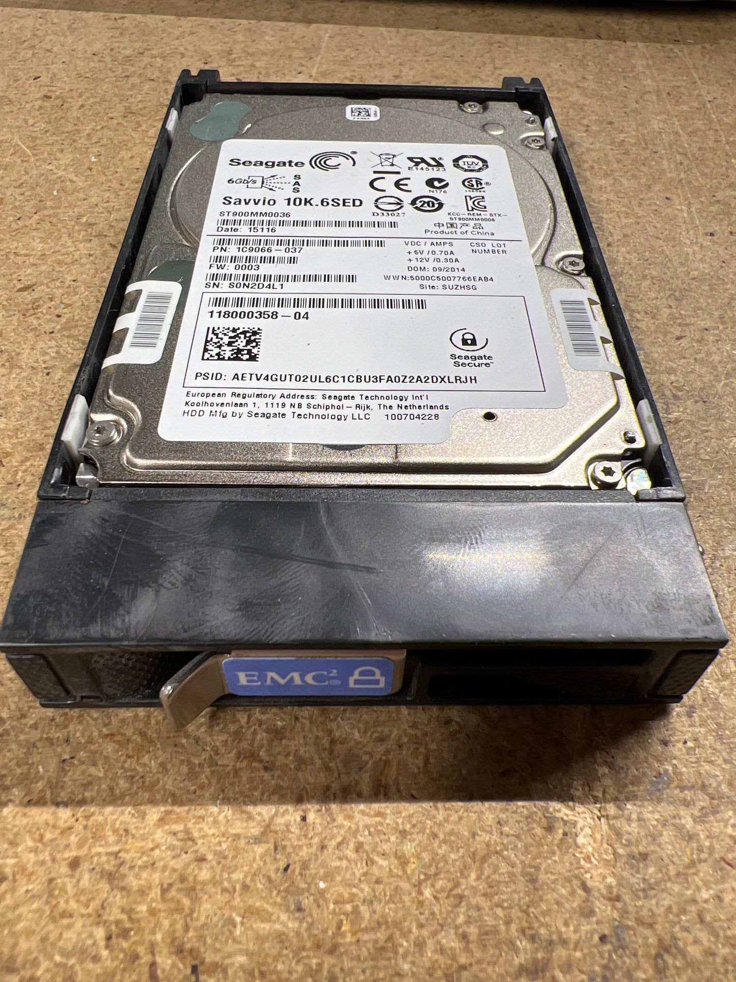 EMC 900GB 10K SED Hard Drive 2nd :118000358-04: Alt () Other /ST900MM0036/